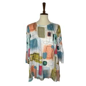 Jess & Jane "Calico" 3/4 Sleeve Abstract Sonata Tunic With Chiffon Hem in SMALL